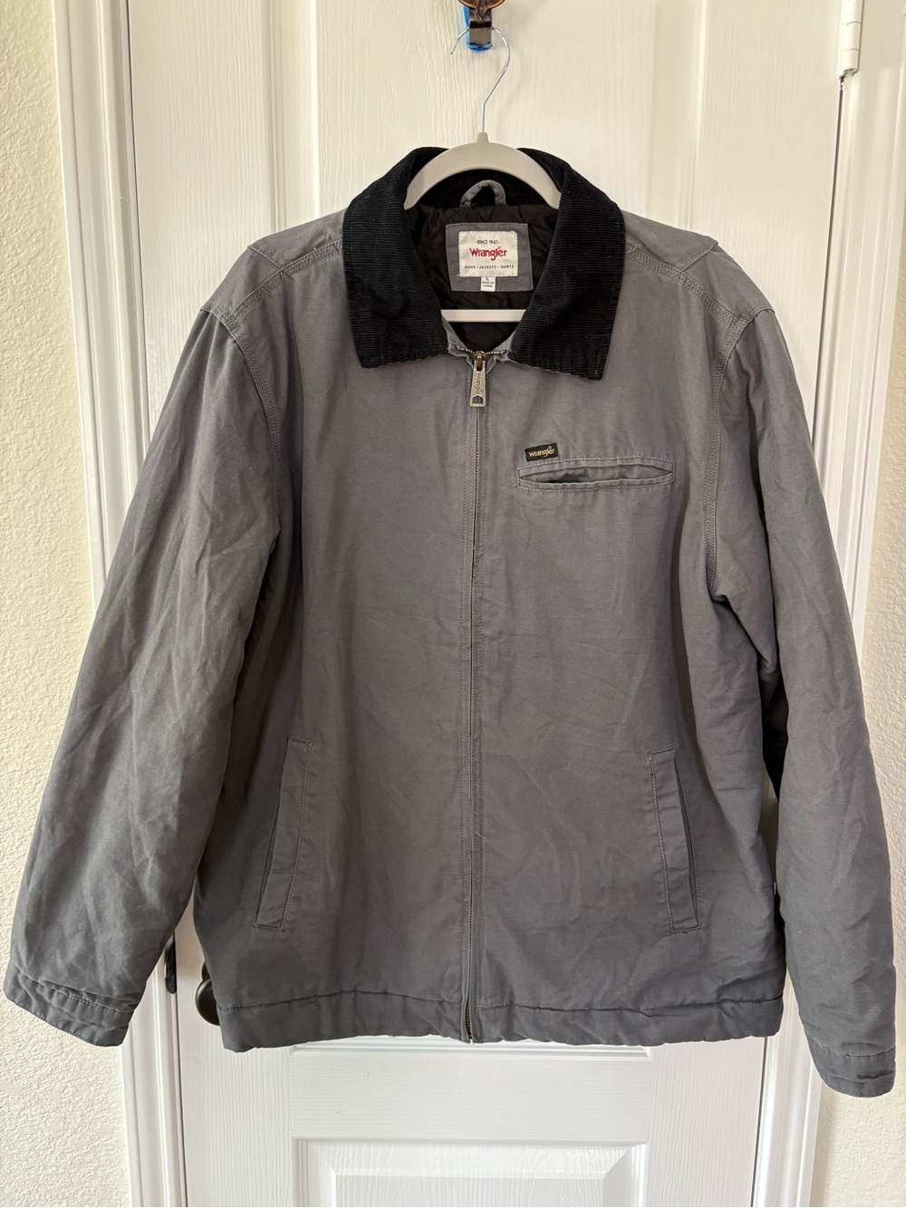 Wrangler Gray Jacket with Black Corduroy Collar